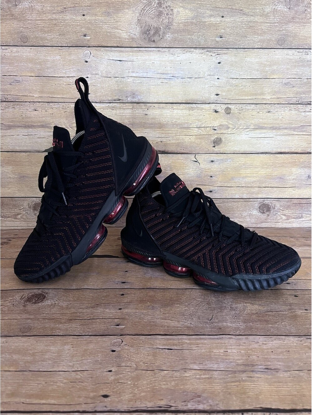 Nike LeBron 16 Fresh Bred Black Red Men's Size 10.5